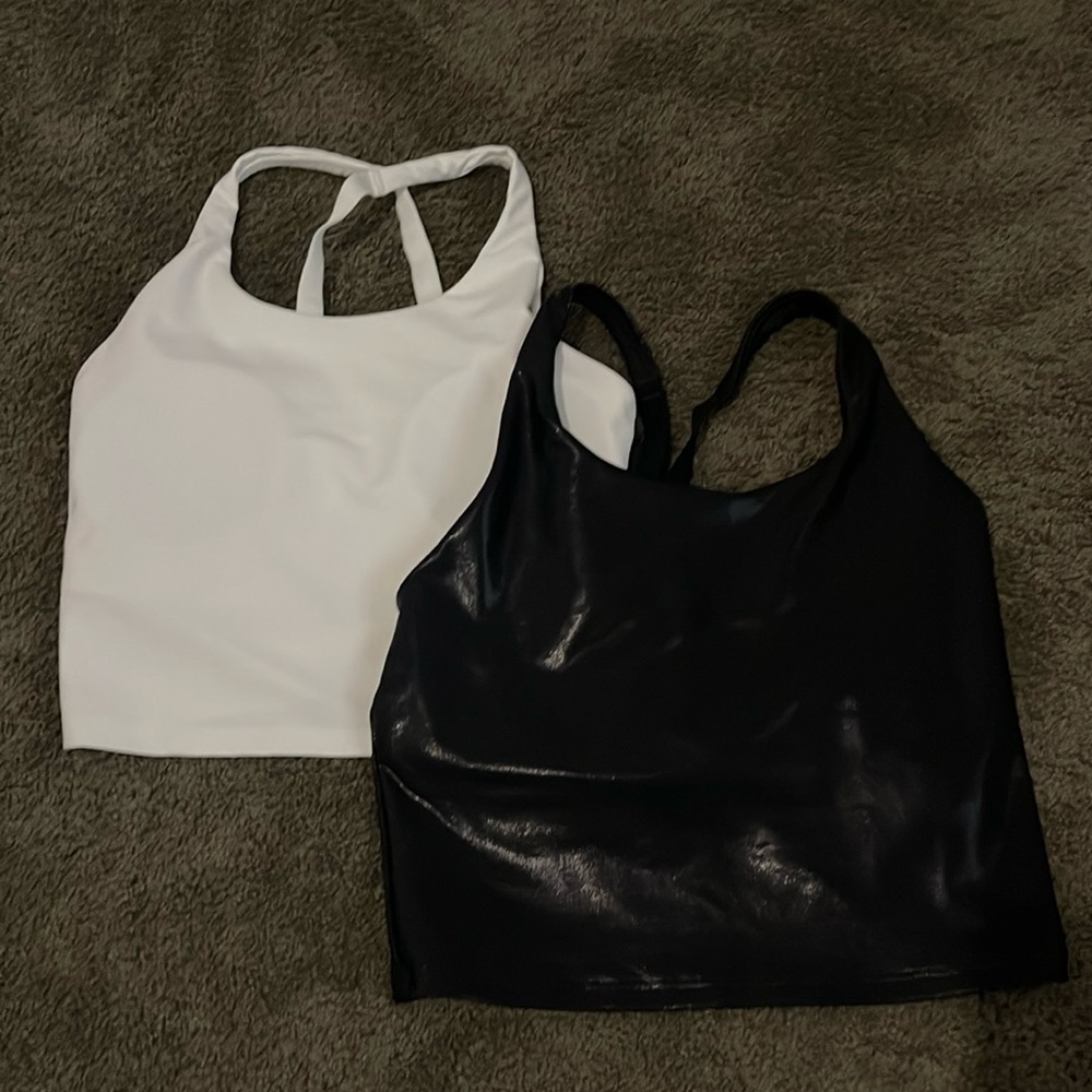 Old Navy women’s sports tank/bra